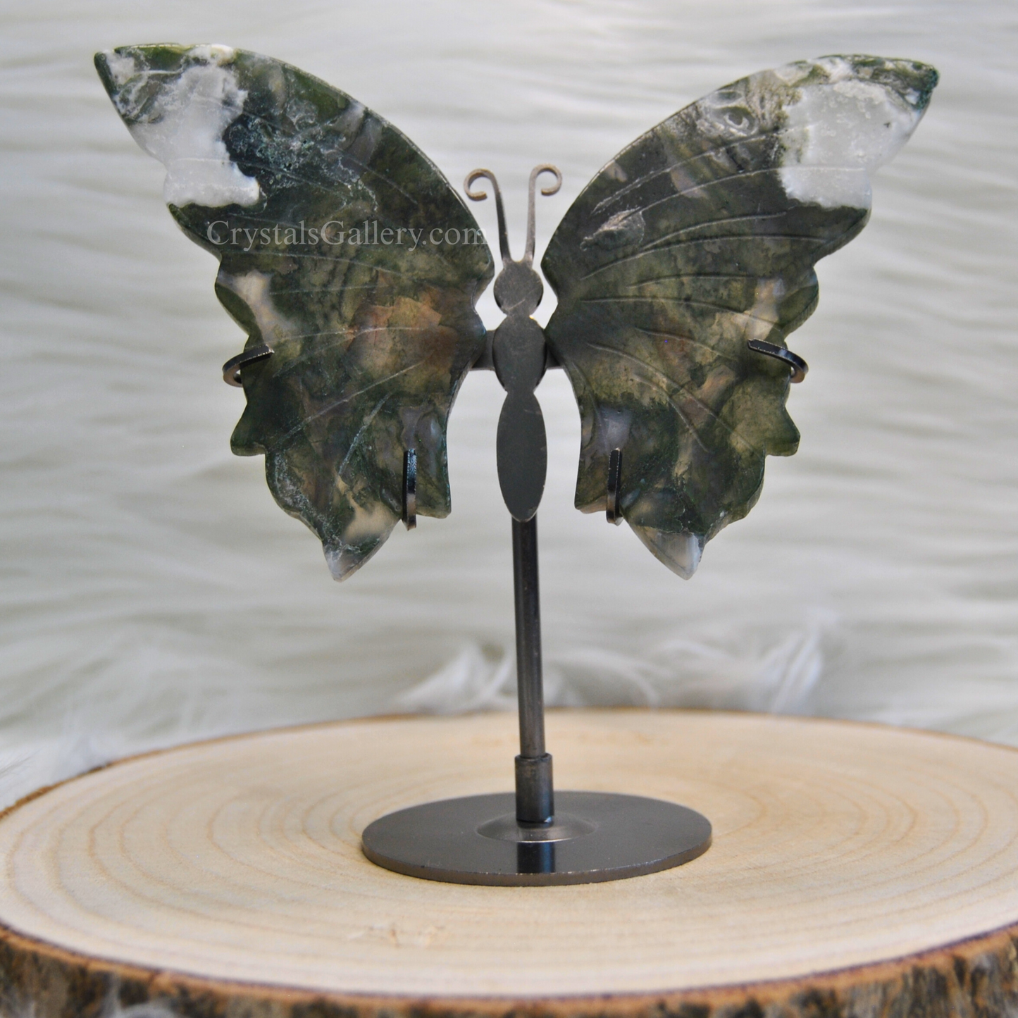 wing has white,grey,brown and green colour texture which allows light to make it more unique and beautiful. Remeber when you will place an order it can be varies in style and natural design as its natural stone we will be 100 percent expecting to have uniqueness in each piece